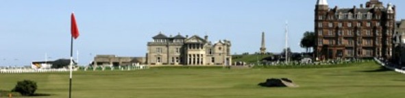 View of St Andrews looking up the 1st and 18th fairways of the Old Course